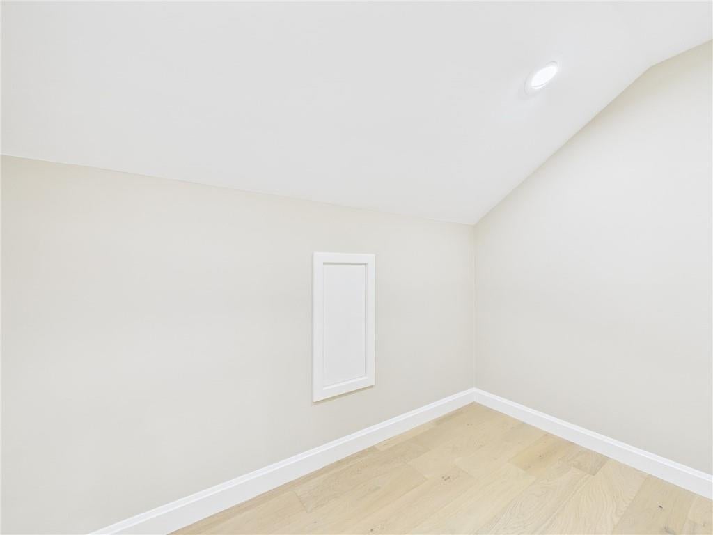 North Kingstown, Rhode Island, 02852, United States, 3 Bedrooms Bedrooms, ,3 BathroomsBathrooms,Residential,Active,1929459