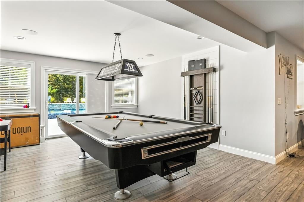 Smithfield, Rhode Island, 02917, United States, 4 Bedrooms Bedrooms, ,7 BathroomsBathrooms,Residential,Active,1944274