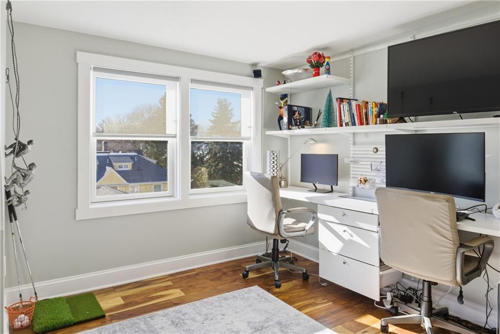 Newport, Rhode Island, 02840, United States, 4 Bedrooms Bedrooms, ,4 BathroomsBathrooms,Residential,Active,2007171