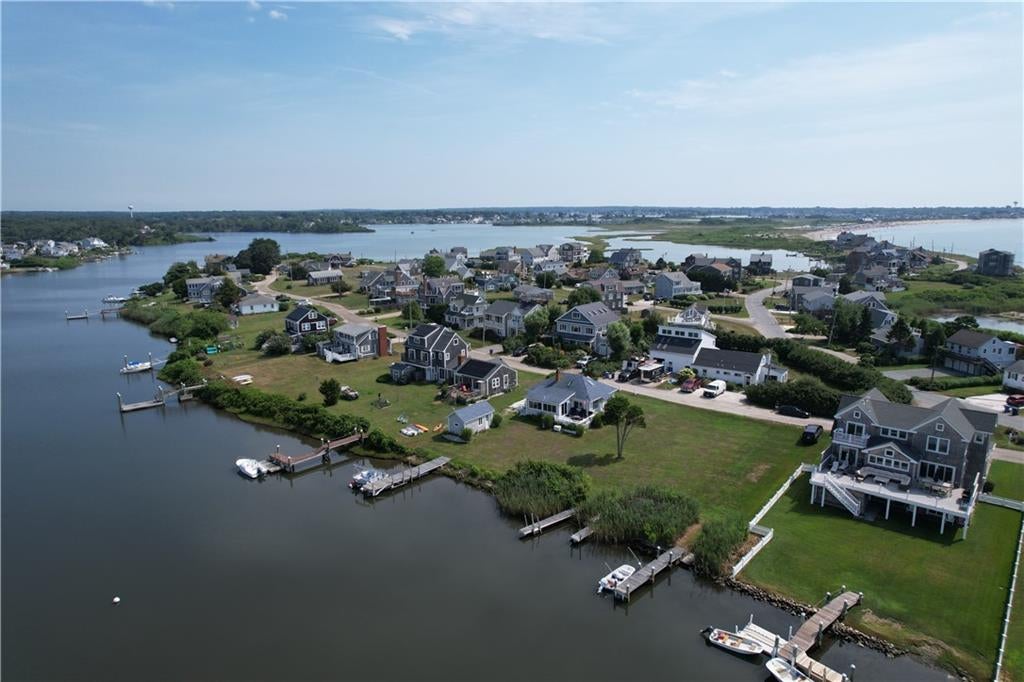 South Kingstown, Rhode Island, 02879, United States, 3 Bedrooms Bedrooms, ,1 BathroomBathrooms,Residential,Active,1905125