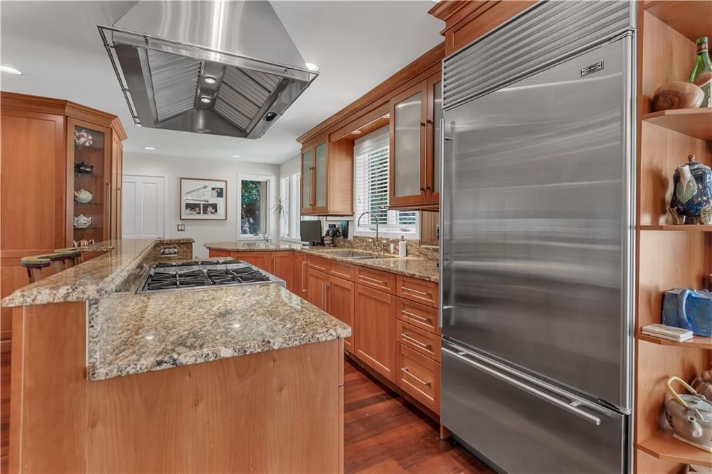 Lincoln, Rhode Island, 02865, United States, 4 Bedrooms Bedrooms, ,3 BathroomsBathrooms,Residential,Active,1964506