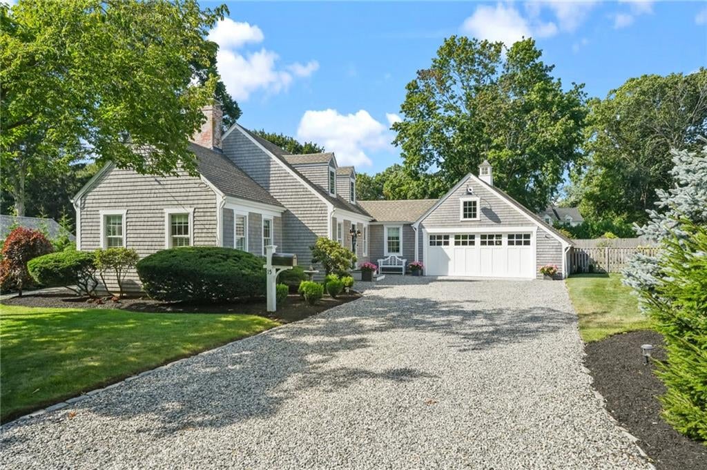 East Greenwich, Rhode Island, 02818, United States, 3 Bedrooms Bedrooms, ,3 BathroomsBathrooms,Residential,Active,1900189