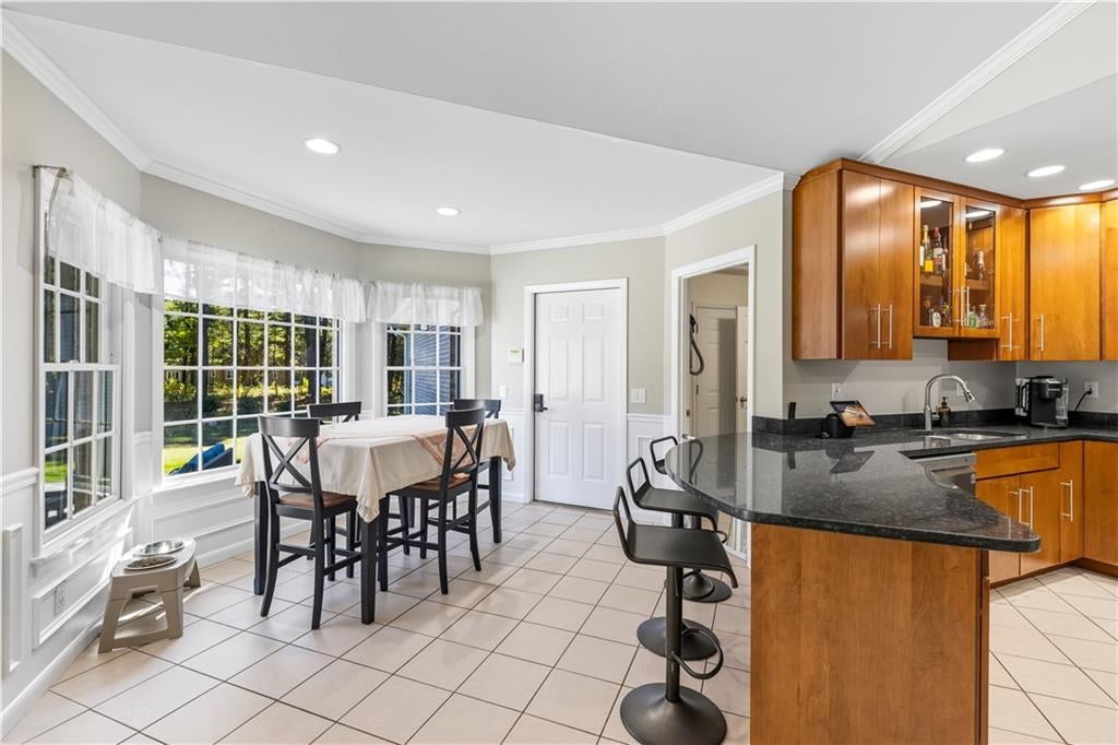 Smithfield, Rhode Island, 02917, United States, 3 Bedrooms Bedrooms, ,2 BathroomsBathrooms,Residential,Active,1954415