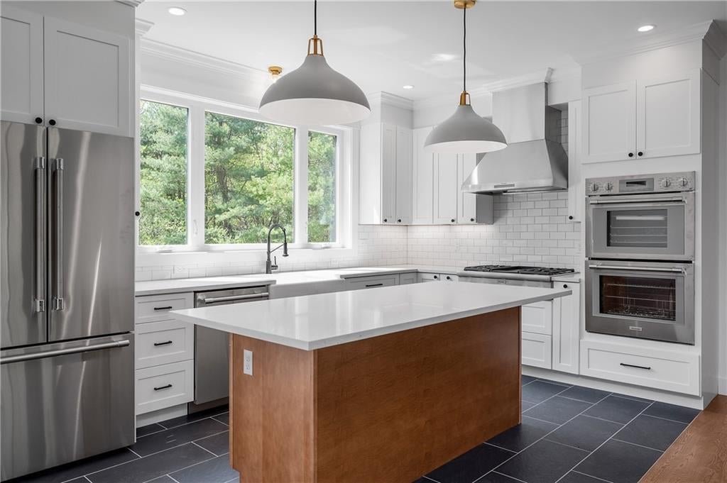 Cumberland, Rhode Island, 02864, United States, 4 Bedrooms Bedrooms, ,3 BathroomsBathrooms,Residential,Active,1973327