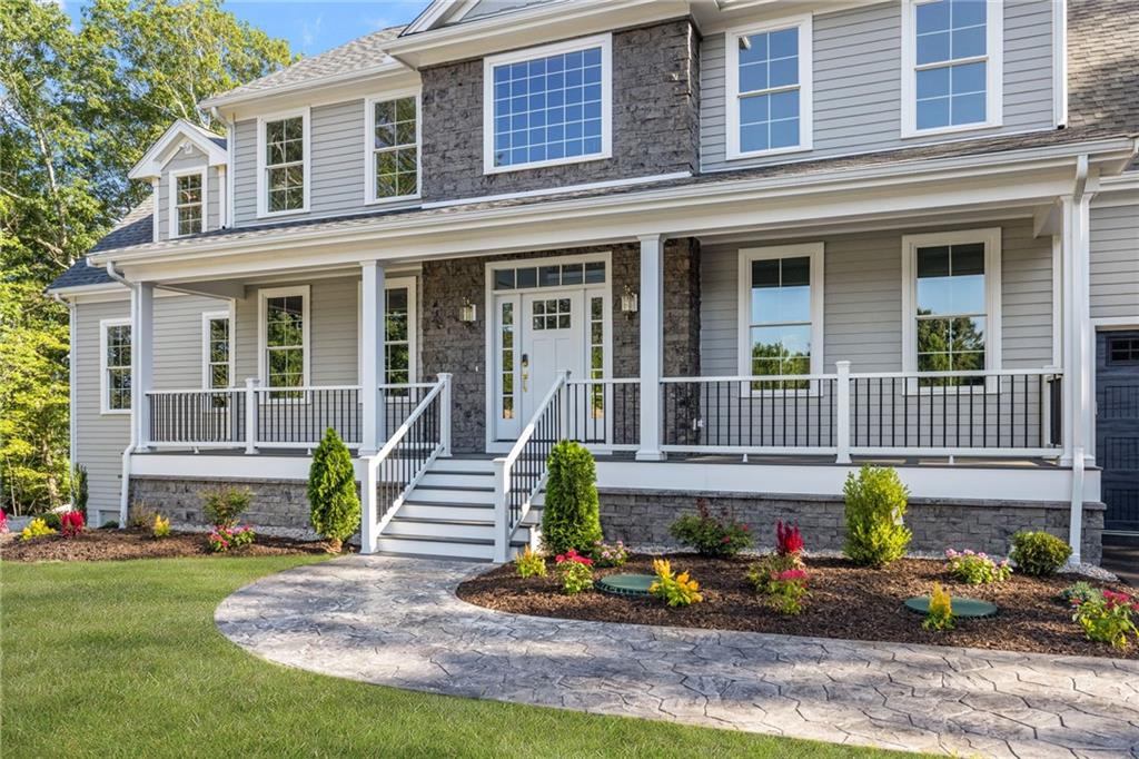 East Greenwich, Rhode Island, 02818, United States, 5 Bedrooms Bedrooms, ,4 BathroomsBathrooms,Residential,Active,1993976