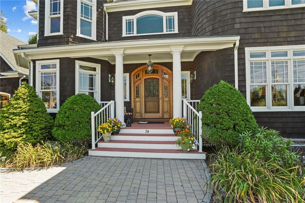 Narragansett, Rhode Island, 02882, United States, 4 Bedrooms Bedrooms, ,4 BathroomsBathrooms,Residential,Active,1929419