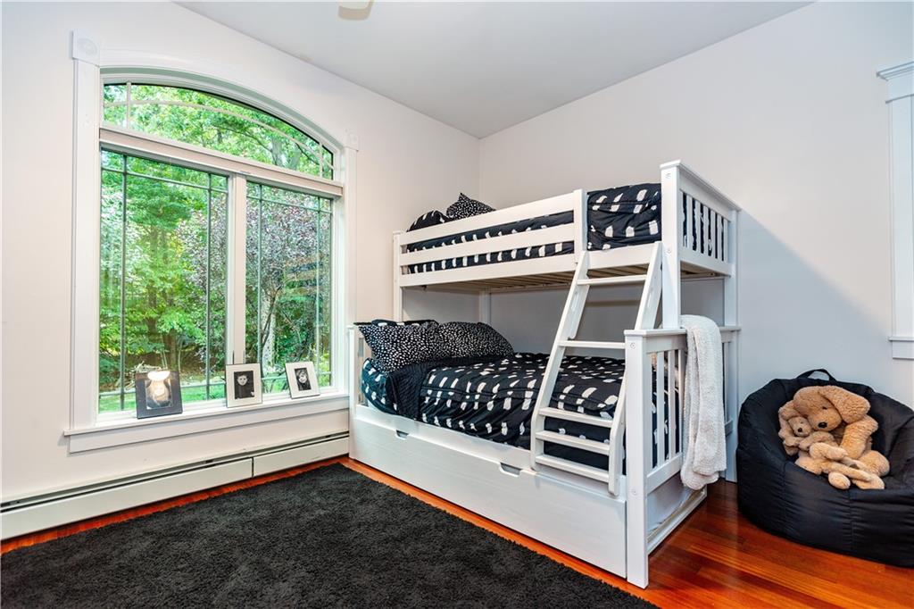 Smithfield, Rhode Island, 02917, United States, 4 Bedrooms Bedrooms, ,3 BathroomsBathrooms,Residential,Active,1929673