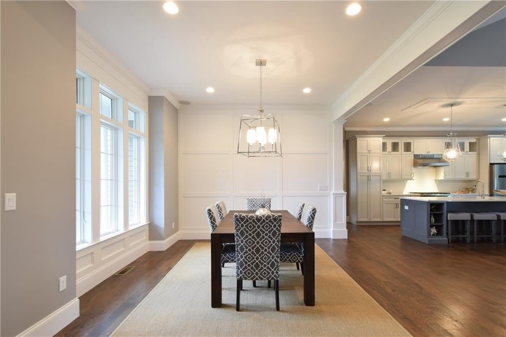 East Greenwich, Rhode Island, 02818, United States, 4 Bedrooms Bedrooms, ,3 BathroomsBathrooms,Residential,Active,1985551