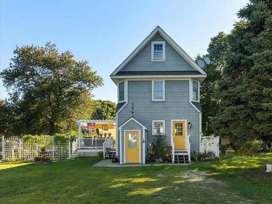 30 MADISON AVE, PRUDENCE ISLAND, RI 02872 - Image 1