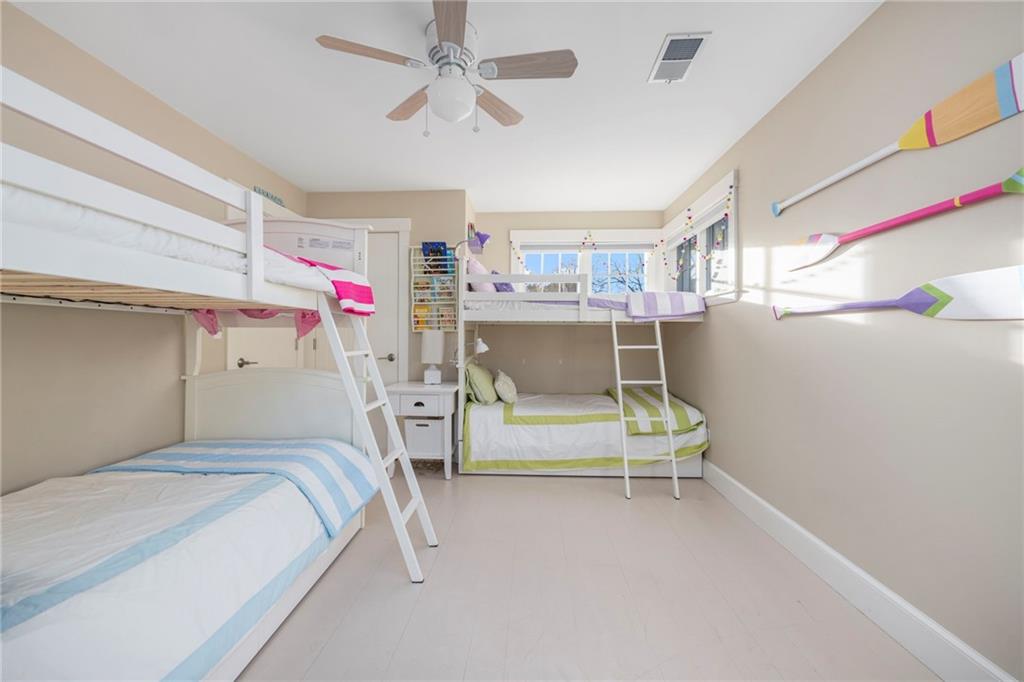 Newport, Rhode Island, 02840, United States, 4 Bedrooms Bedrooms, ,3 BathroomsBathrooms,Residential,Active,1959529