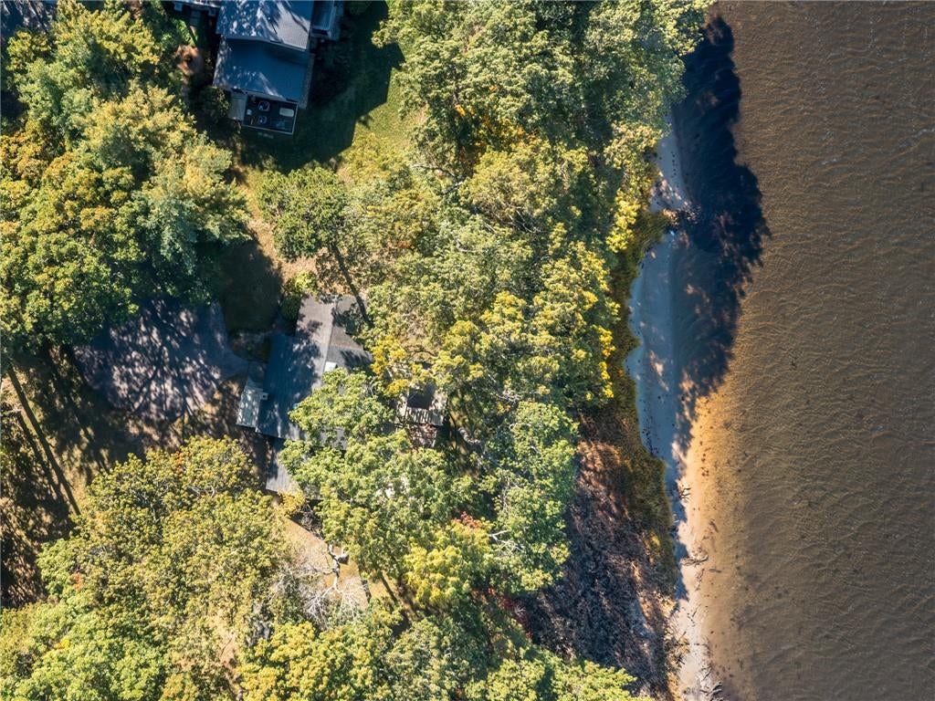 Barrington, Rhode Island, 02806, United States, 1 Bedroom Bedrooms, ,2 BathroomsBathrooms,Residential,Active,2010902