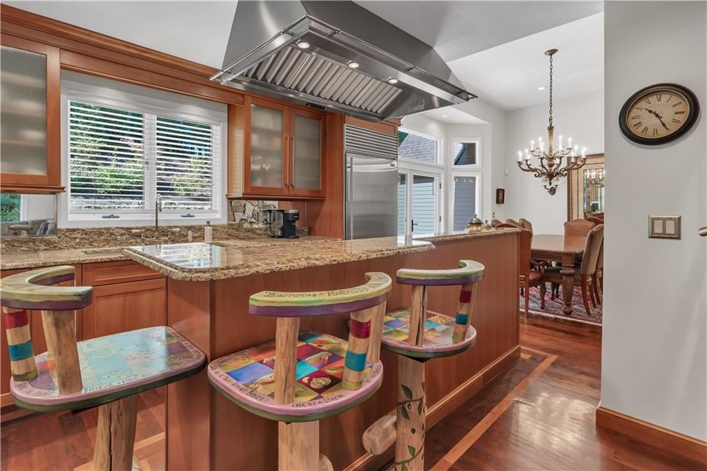 Lincoln, Rhode Island, 02865, United States, 4 Bedrooms Bedrooms, ,3 BathroomsBathrooms,Residential,Active,1964506