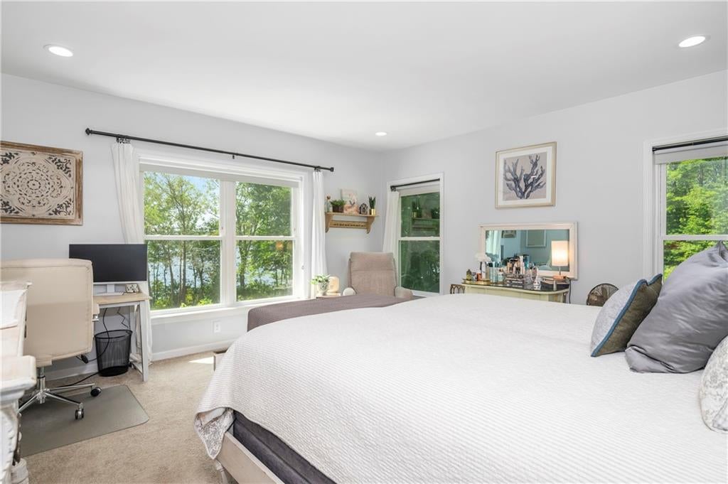 Burrillville, Rhode Island, 02859, United States, 4 Bedrooms Bedrooms, ,3 BathroomsBathrooms,Residential,Active,1945228