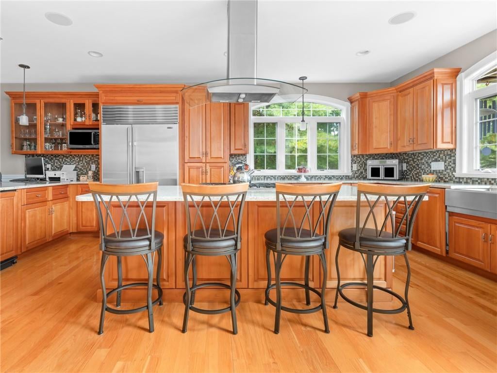 Cumberland, Rhode Island, 02864, United States, 4 Bedrooms Bedrooms, ,5 BathroomsBathrooms,Residential,Active,1953257