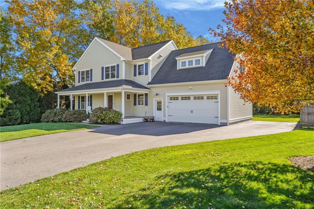 Portsmouth, Rhode Island, 02871, United States, 4 Bedrooms Bedrooms, ,4 BathroomsBathrooms,Residential,Active,1970995