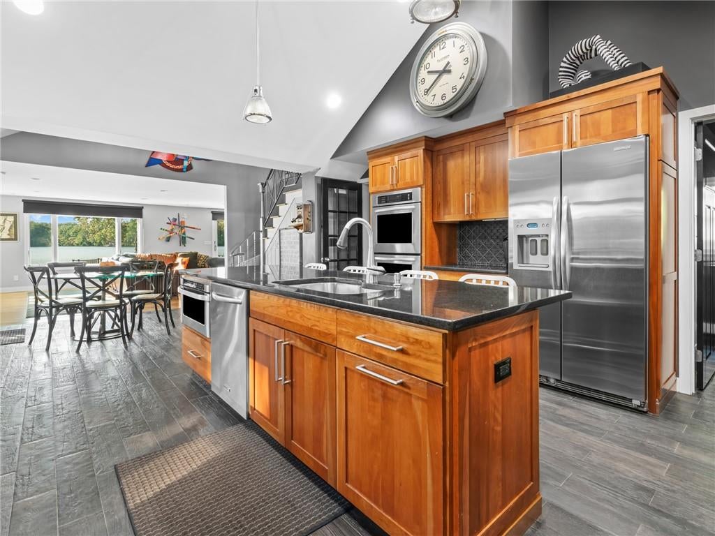 Smithfield, Rhode Island, 02917, United States, 3 Bedrooms Bedrooms, ,3 BathroomsBathrooms,Residential,Active,1953020