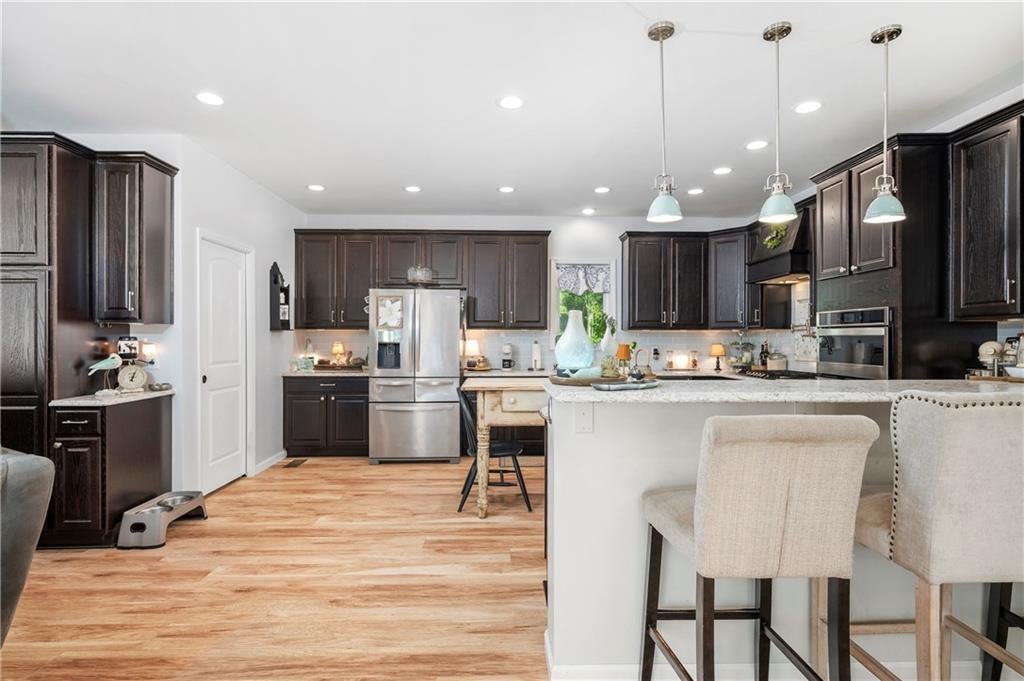 Burrillville, Rhode Island, 02859, United States, 4 Bedrooms Bedrooms, ,3 BathroomsBathrooms,Residential,Active,1945228