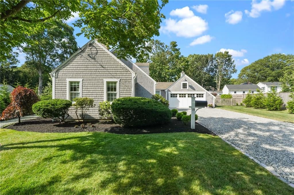East Greenwich, Rhode Island, 02818, United States, 3 Bedrooms Bedrooms, ,3 BathroomsBathrooms,Residential,Active,1900189
