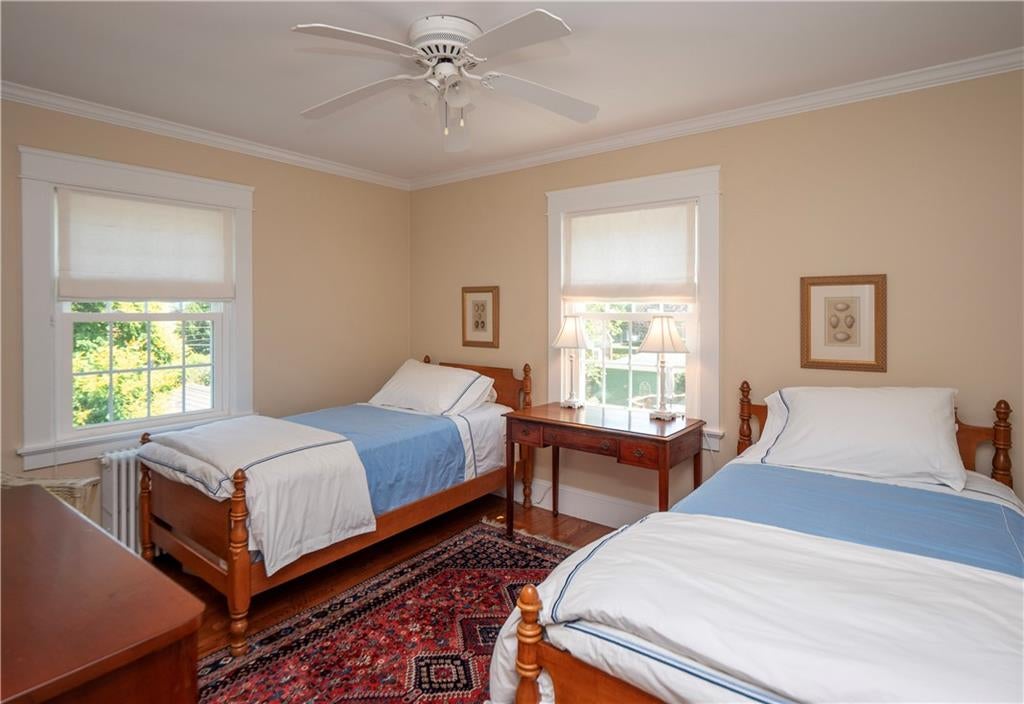 Newport, Rhode Island, 02840, United States, 4 Bedrooms Bedrooms, ,5 BathroomsBathrooms,Residential,Active,1893238