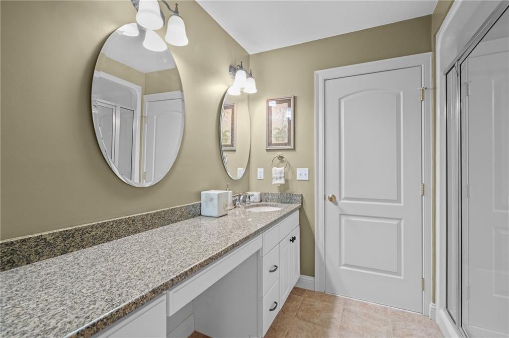 East Greenwich, Rhode Island, 02818, United States, ,4 BathroomsBathrooms,Residential,Active,1791211