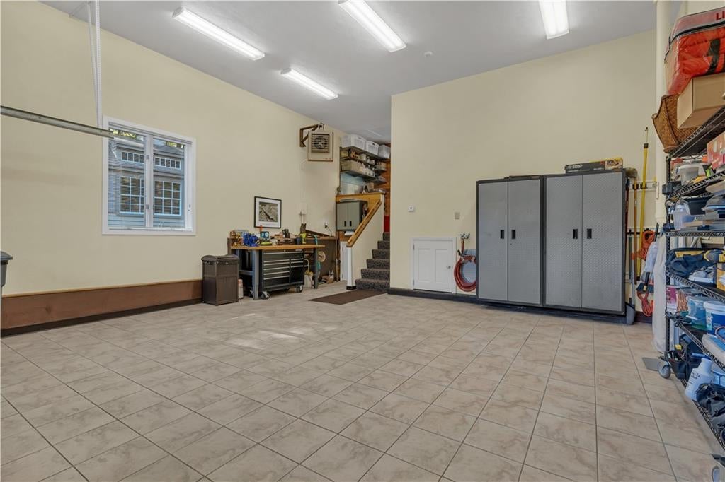 Lincoln, Rhode Island, 02865, United States, 4 Bedrooms Bedrooms, ,3 BathroomsBathrooms,Residential,Active,1964506