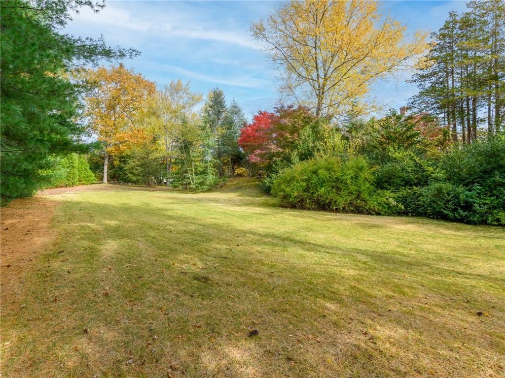 Warwick, Rhode Island, 02818, United States, 5 Bedrooms Bedrooms, ,4 BathroomsBathrooms,Residential,Active,2006818