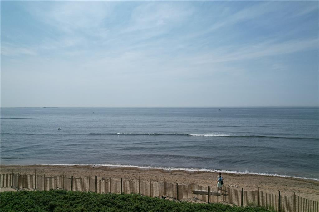 South Kingstown, Rhode Island, 02879, United States, 3 Bedrooms Bedrooms, ,1 BathroomBathrooms,Residential,Active,1905125