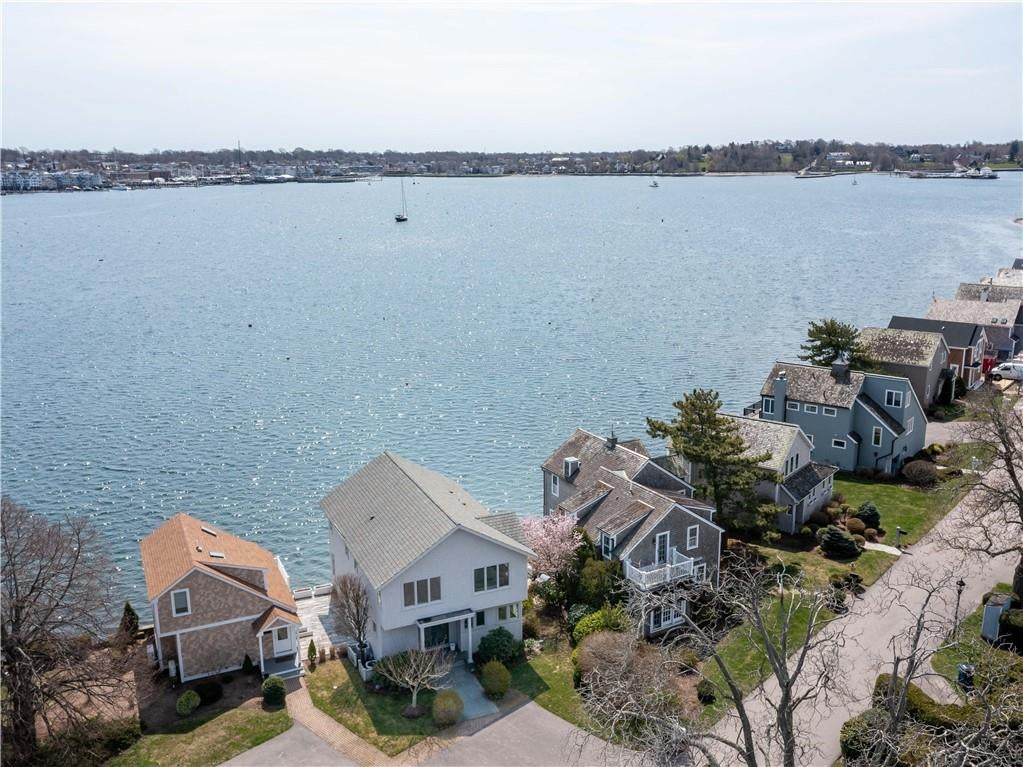 Newport, Rhode Island, 02840, United States, ,3 BathroomsBathrooms,Residential,Active,1790147