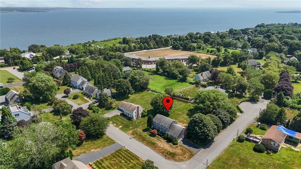 Portsmouth, Rhode Island, 02871, United States, 4 Bedrooms Bedrooms, ,3 BathroomsBathrooms,Residential,Active,1904703