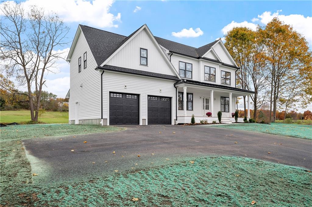 Cumberland, Rhode Island, 02864, United States, 4 Bedrooms Bedrooms, ,3 BathroomsBathrooms,Residential,Active,1973327