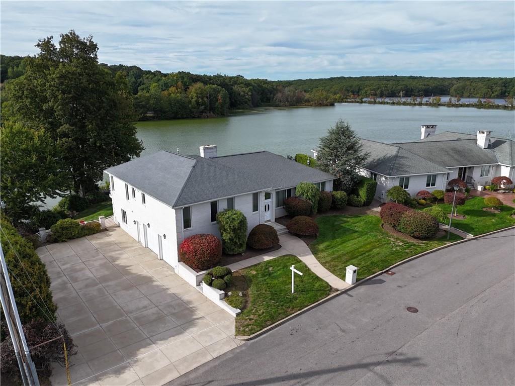 North Providence, Rhode Island, 02904, United States, 3 Bedrooms Bedrooms, ,4 BathroomsBathrooms,Residential,Active,1945229