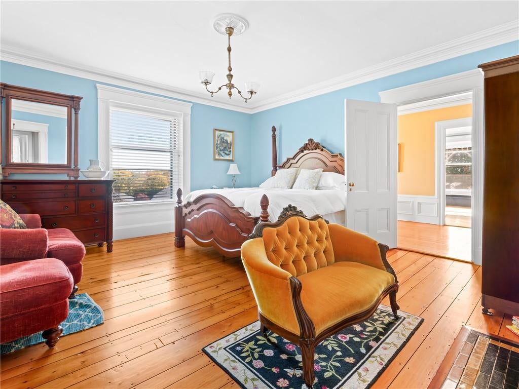 Warwick, Rhode Island, 02818, United States, 5 Bedrooms Bedrooms, ,4 BathroomsBathrooms,Residential,Active,2006818