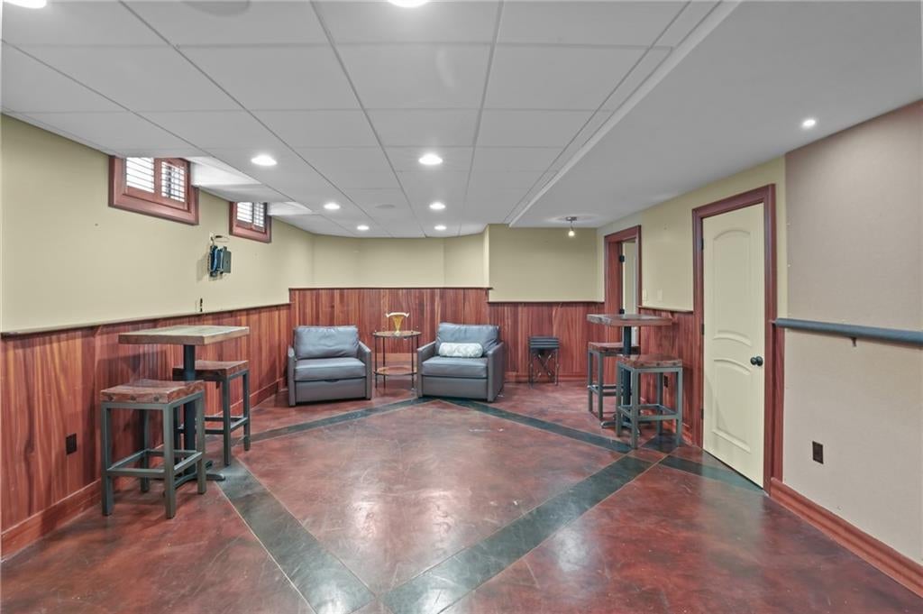 Narragansett, Rhode Island, 02882, United States, 4 Bedrooms Bedrooms, ,4 BathroomsBathrooms,Residential,Active,1929419