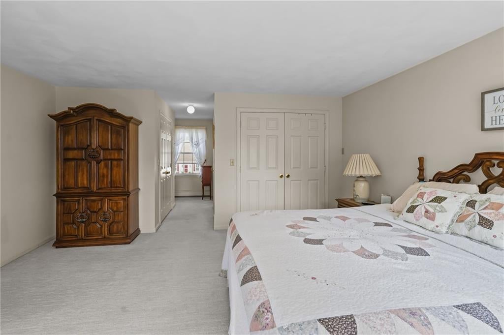 Portsmouth, Rhode Island, 02871, United States, 4 Bedrooms Bedrooms, ,3 BathroomsBathrooms,Residential,Active,1952506