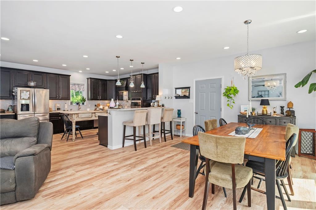 Burrillville, Rhode Island, 02859, United States, 4 Bedrooms Bedrooms, ,3 BathroomsBathrooms,Residential,Active,1945228