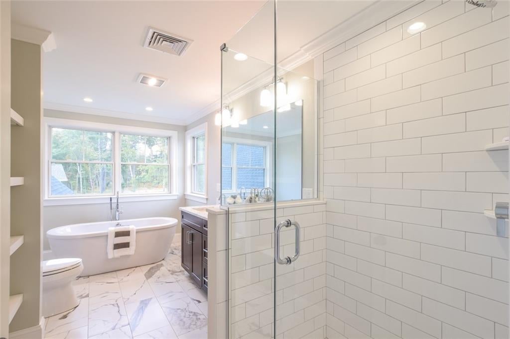 North Kingstown, Rhode Island, 02852, United States, 4 Bedrooms Bedrooms, ,3 BathroomsBathrooms,Residential,Active,1965845