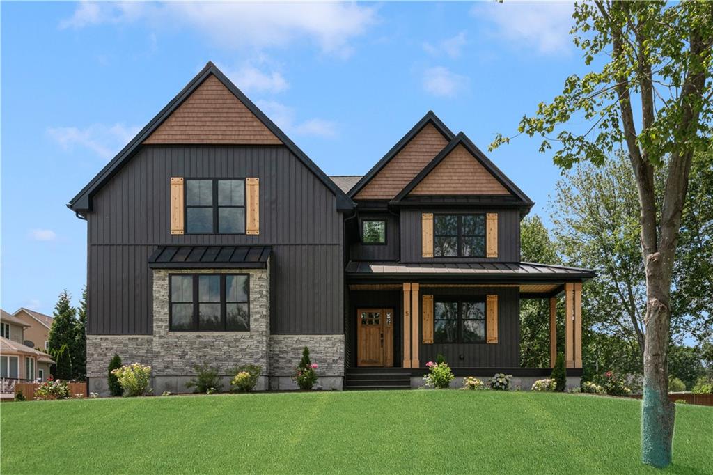 Cranston, Rhode Island, 02921, United States, 4 Bedrooms Bedrooms, ,5 BathroomsBathrooms,Residential,Active,1936118