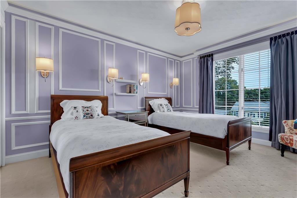 Lincoln, Rhode Island, 02865, United States, 4 Bedrooms Bedrooms, ,3 BathroomsBathrooms,Residential,Active,1964506