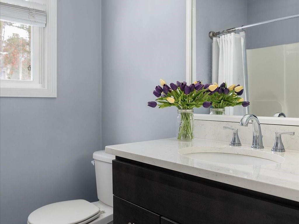 Charlestown, Rhode Island, 02813, United States, 3 Bedrooms Bedrooms, ,2 BathroomsBathrooms,Residential,Active,2007268