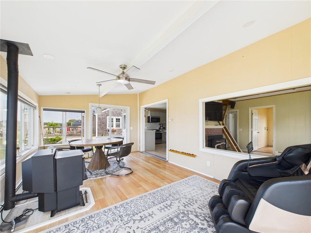 South Kingstown, Rhode Island, 02879, United States, 3 Bedrooms Bedrooms, ,1 BathroomBathrooms,Residential,Active,1905125