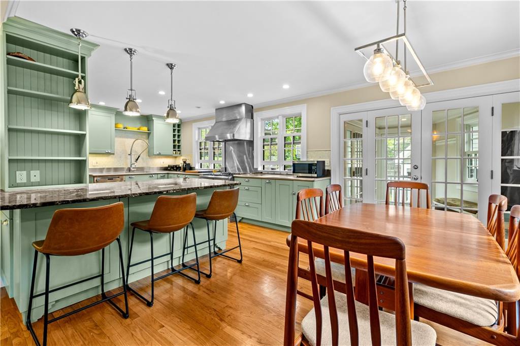 Brookline, Massachusetts, 02445, United States, 5 Bedrooms Bedrooms, ,4 BathroomsBathrooms,Residential,Active,1905132
