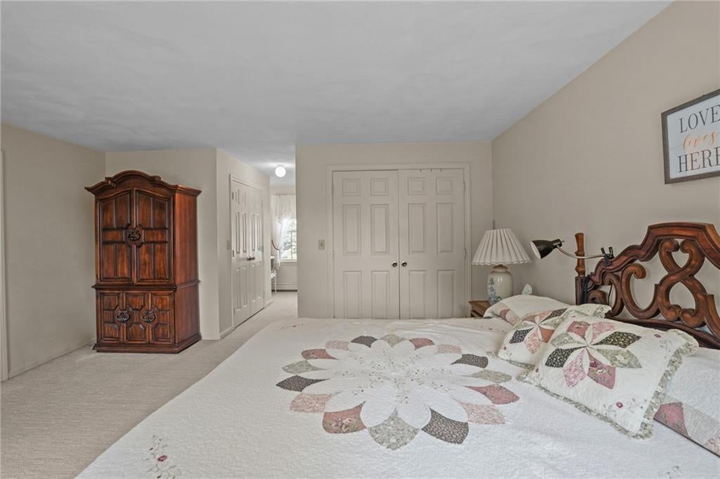 Portsmouth, Rhode Island, 02871, United States, 4 Bedrooms Bedrooms, ,3 BathroomsBathrooms,Residential,Active,1904703