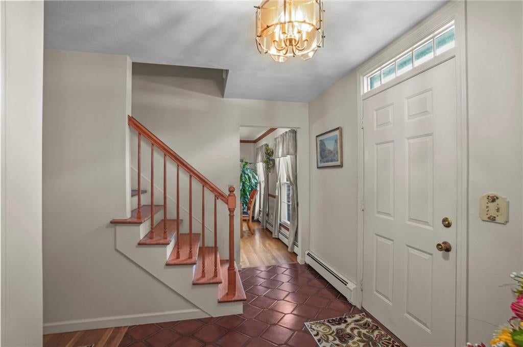 Portsmouth, Rhode Island, 02871, United States, 4 Bedrooms Bedrooms, ,3 BathroomsBathrooms,Residential,Active,1904703