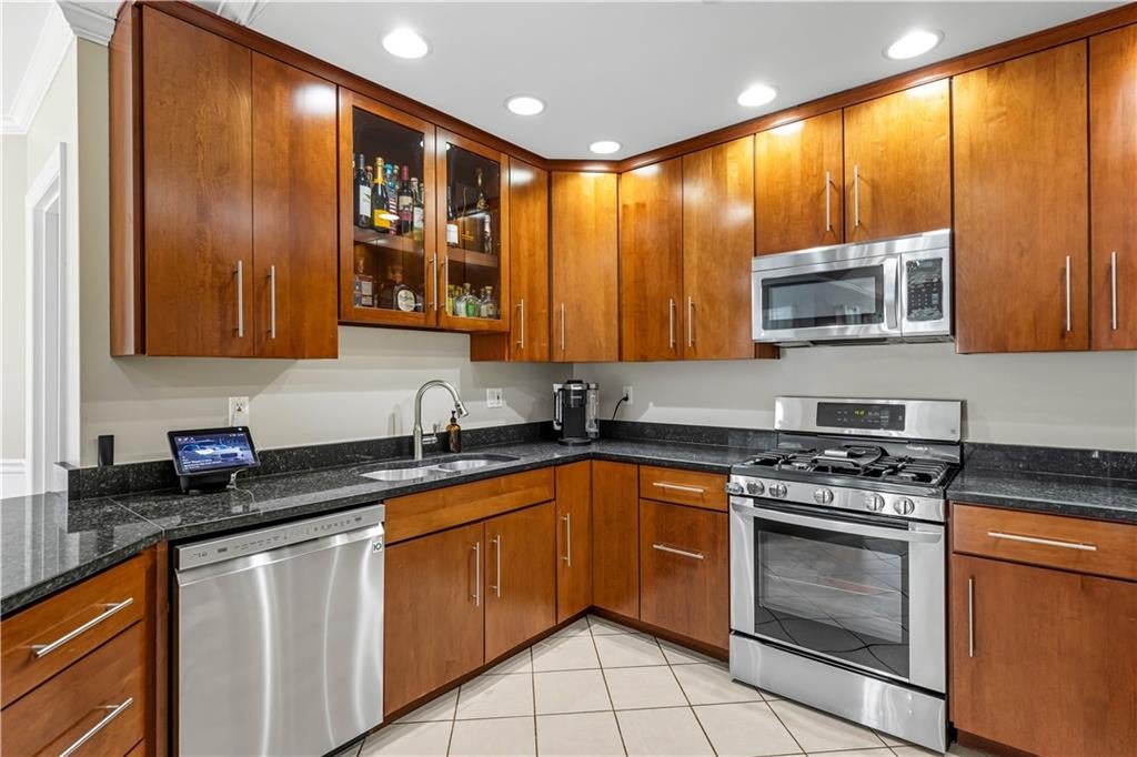 Smithfield, Rhode Island, 02917, United States, 3 Bedrooms Bedrooms, ,2 BathroomsBathrooms,Residential,Active,1954415