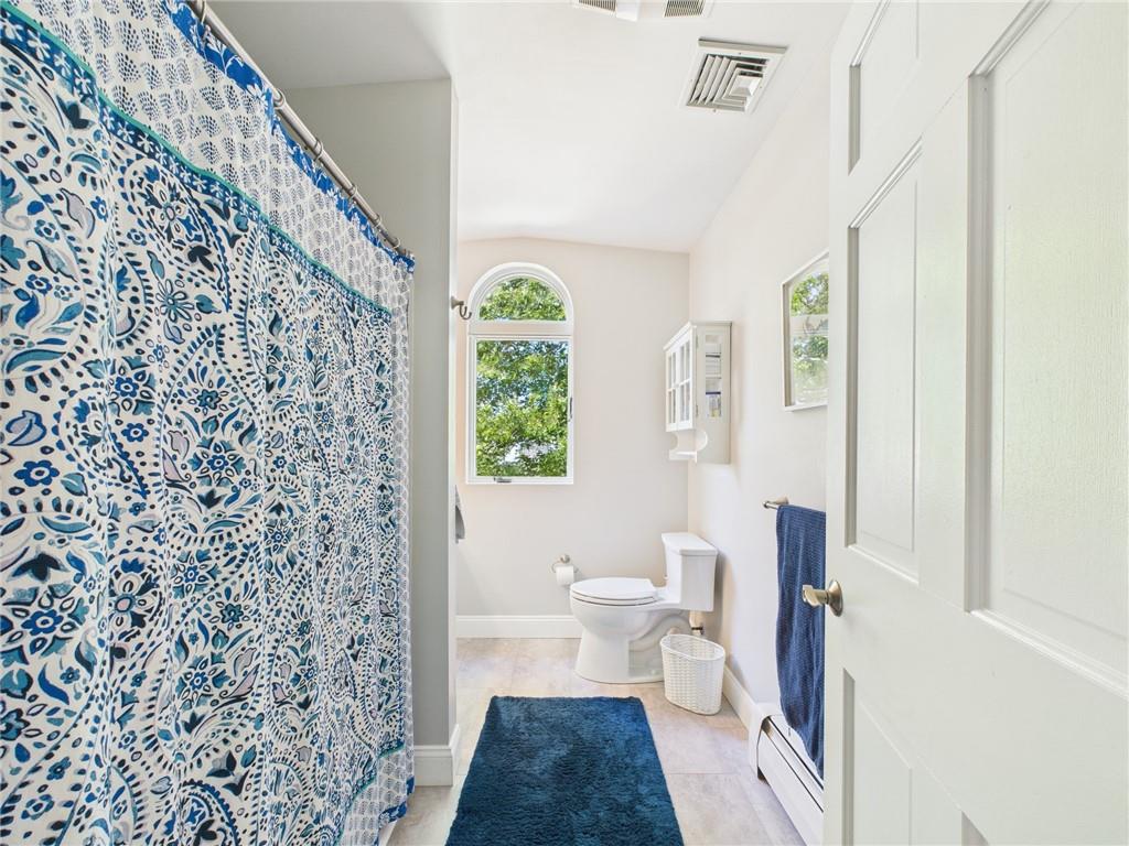 South Kingstown, Rhode Island, 02879, United States, 3 Bedrooms Bedrooms, ,3 BathroomsBathrooms,Residential,Pending,1920270