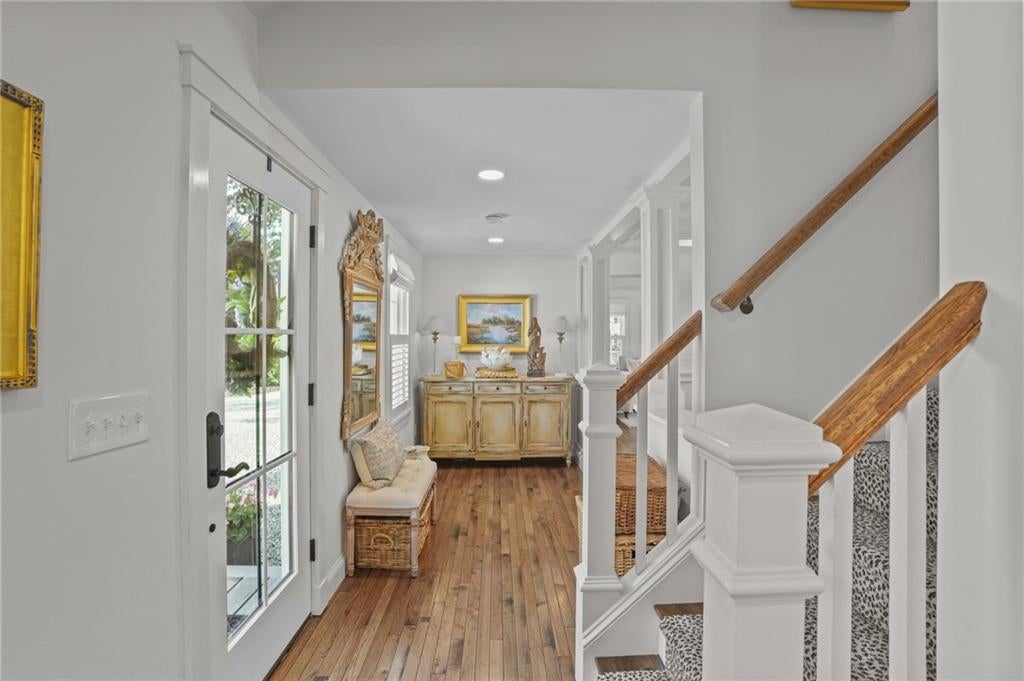 East Greenwich, Rhode Island, 02818, United States, 3 Bedrooms Bedrooms, ,3 BathroomsBathrooms,Residential,Active,1900189