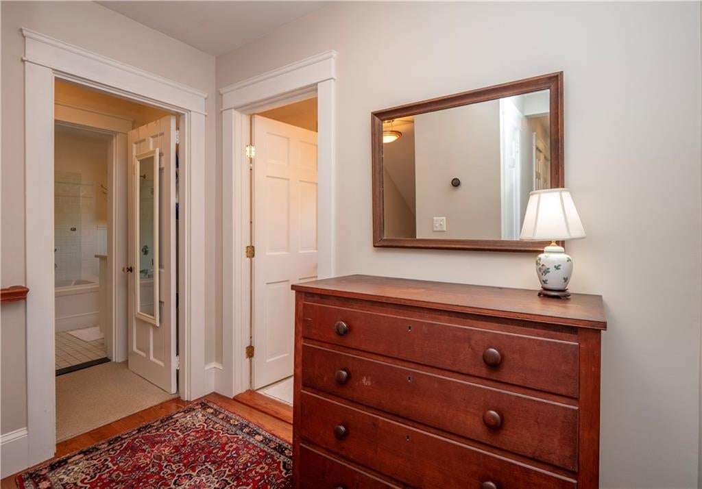 Newport, Rhode Island, 02840, United States, 4 Bedrooms Bedrooms, ,5 BathroomsBathrooms,Residential,Active,1893238