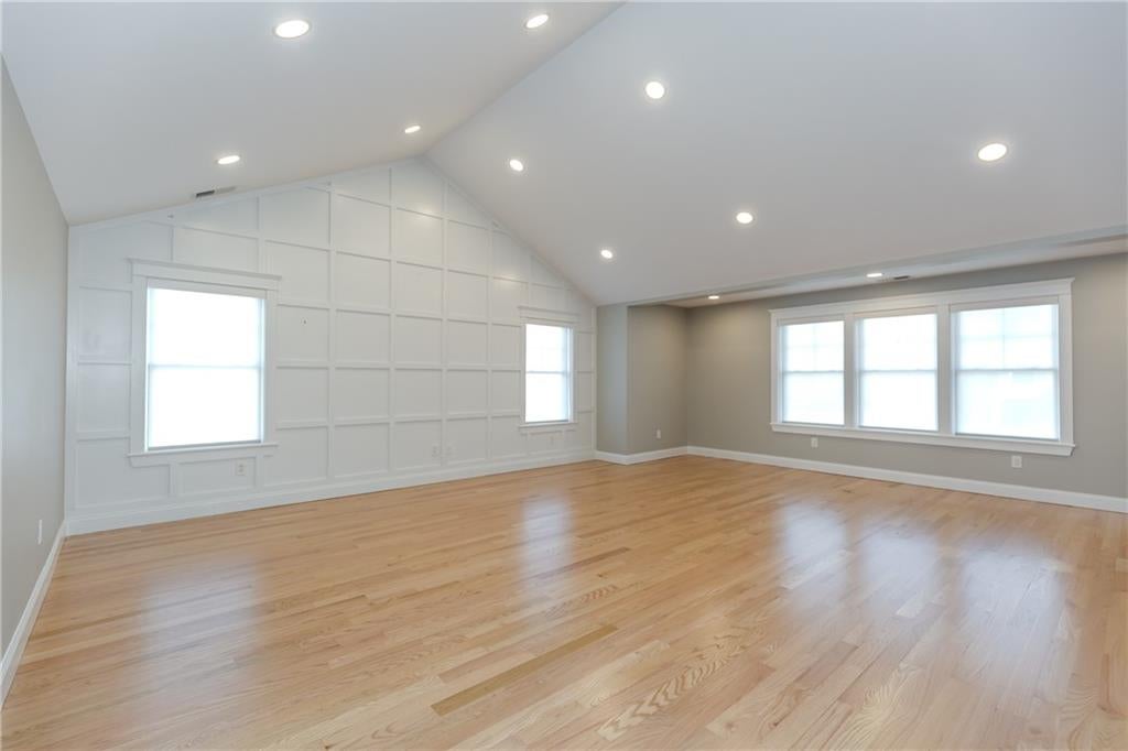 Cranston, Rhode Island, 02921, United States, 3 Bedrooms Bedrooms, ,4 BathroomsBathrooms,Residential,Active,2011445