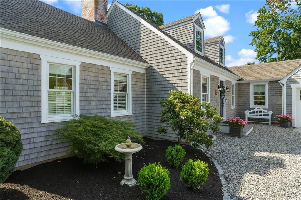 East Greenwich, Rhode Island, 02818, United States, 3 Bedrooms Bedrooms, ,3 BathroomsBathrooms,Residential,Active,1900189
