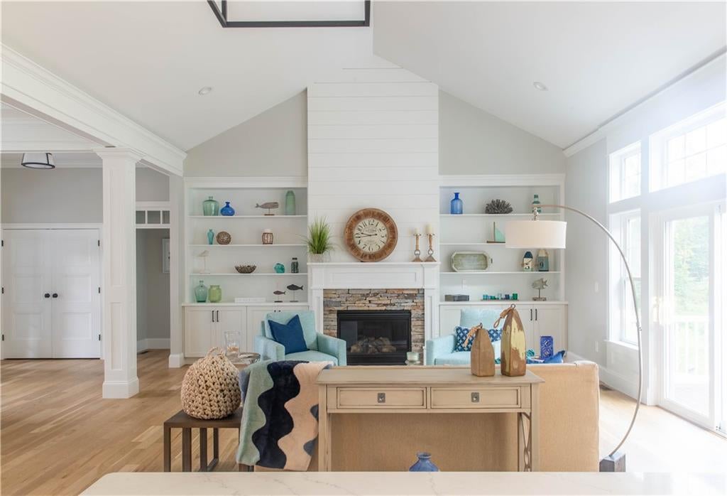 Charlestown, Rhode Island, 02813, United States, 4 Bedrooms Bedrooms, ,2 BathroomsBathrooms,Residential,Active,2008260